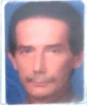 Amcasını öldürdü, trafik polislerine teslim oldu