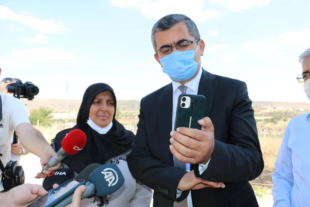 Tavukları telef olmuştu, Bakan Pakdemirli'den destek sözü