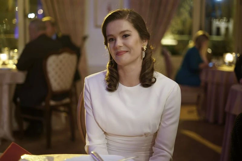 Güzel oyuncu suskunluğunu bozdu! Burcu Biricik Camdaki Kız'dan ayrılıyor mu?