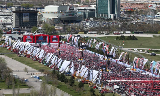 'Türk milleti Batı'nın liderlerine en büyük dersi verecek'