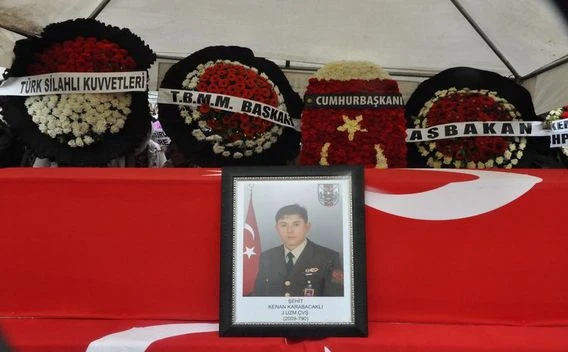 Sur'da şehit olan Kenan Karabacaklı son yolculuğuna uğurlandı