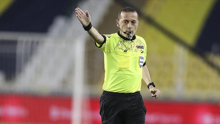 Zorlu maçın hakemi belli oldu