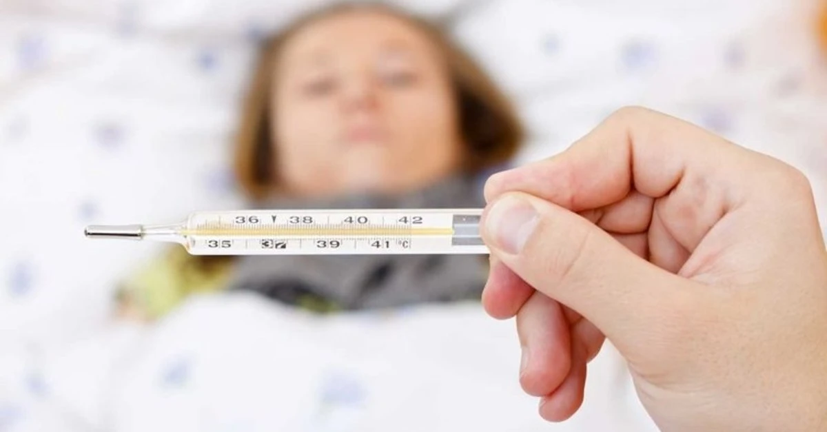 Erkeklerde Cinsel Yolla Bulaşan Hastalıklar Nelerdir? Klamidya Nedir? Klamidya Sadece Cinsel Yolla mı Bulaşır?