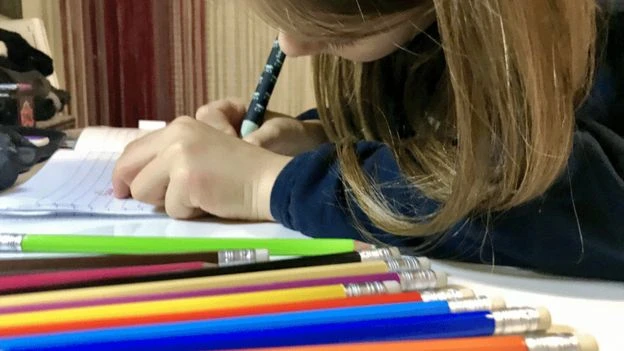 Tablete alışan çocuklar okula başlayınca kalem tutamıyor ?