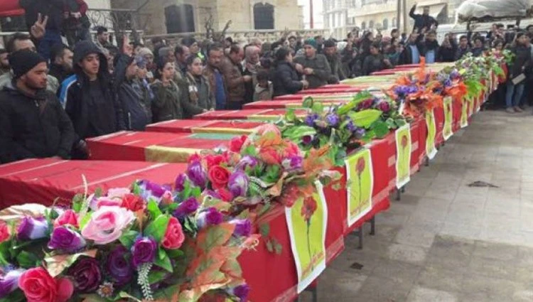 Fotoğraflar her şeyi anlatıyor! YPG'li teröristler yan yana dizildi...