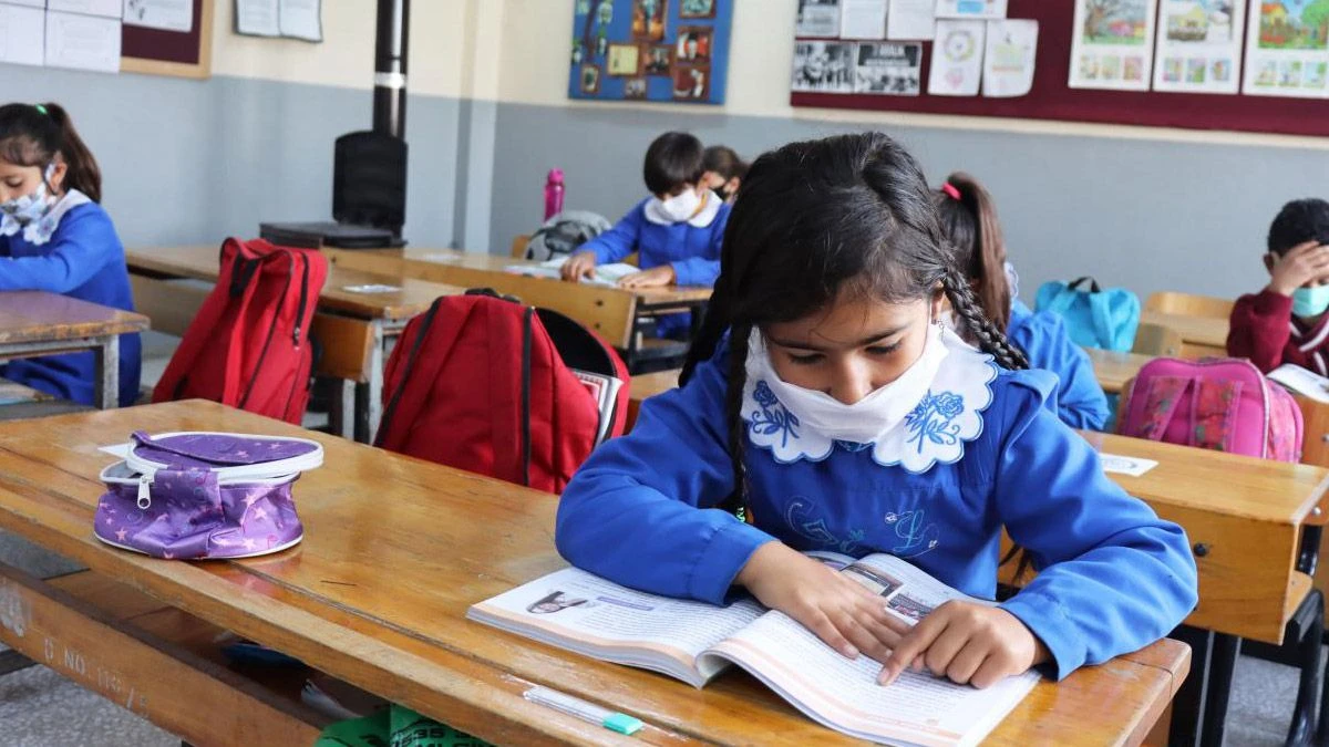 Zorunlu eğitimin yaşı düşüyor! 5 yaşa eğitim zorunluluğu gelecek