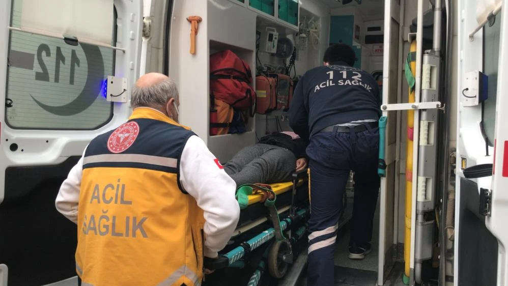 10'uncu kattan atlayan kadın adamın üzerine düştü