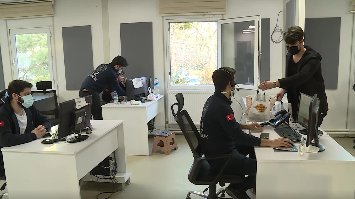 Sağlık çalışanlarına ve emniyet güçlerine en “tatlı” destek Osmanlı Saray Kadayıfı'ndan geldi