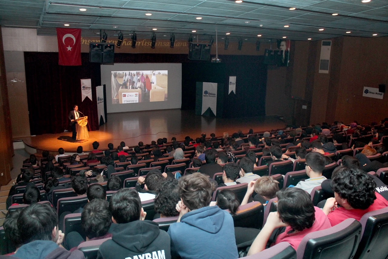 İhlas Koleji öğrencileri Afrika'da su kuyusu açacak