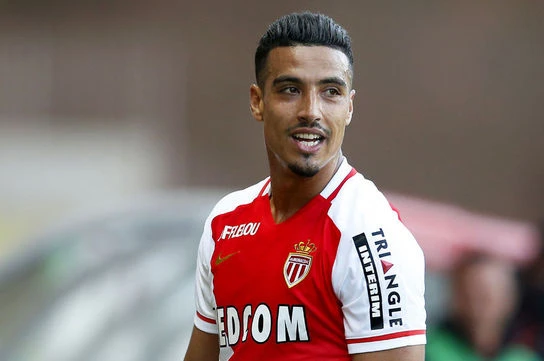 Fenerbahçe'nin yeni transferi Nabil Dirar, 16 Haziran 2017'de İstanbul'a ayak bastı