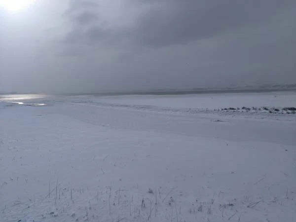 İstanbul'da kar esareti devam ediyor! Hayat felç