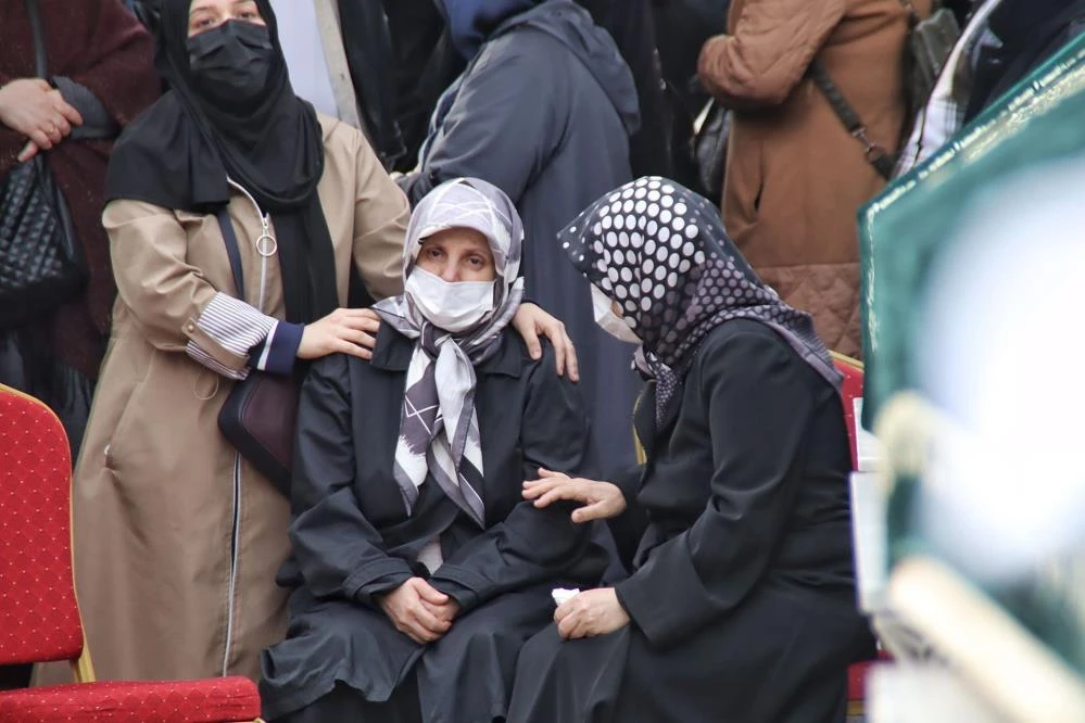 İHH gönüllüleri son yolculuklarına uğurlandı