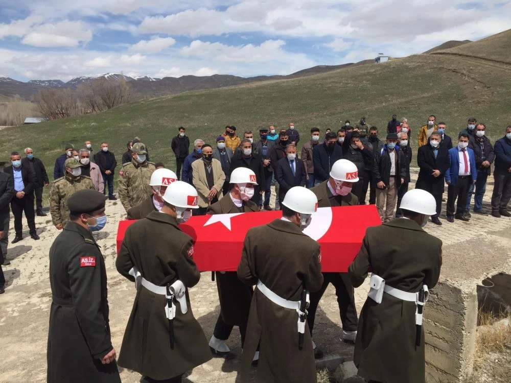 Kıbrıs gazisi Ahmet Fani son yolculuğuna uğurlandı