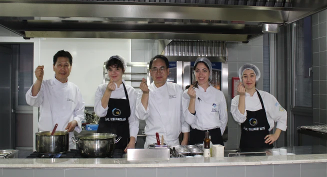 Koreli şef Seung Wook: 'Türklerin yemekleri çok sağlıklı'