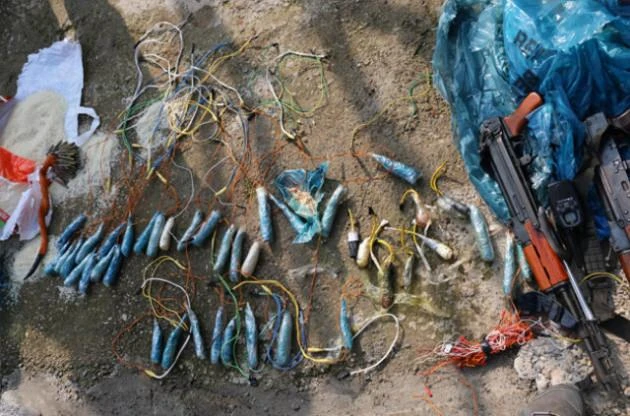 Silopi'de, ahırdan PKK'ya ait cephanelik çıktı