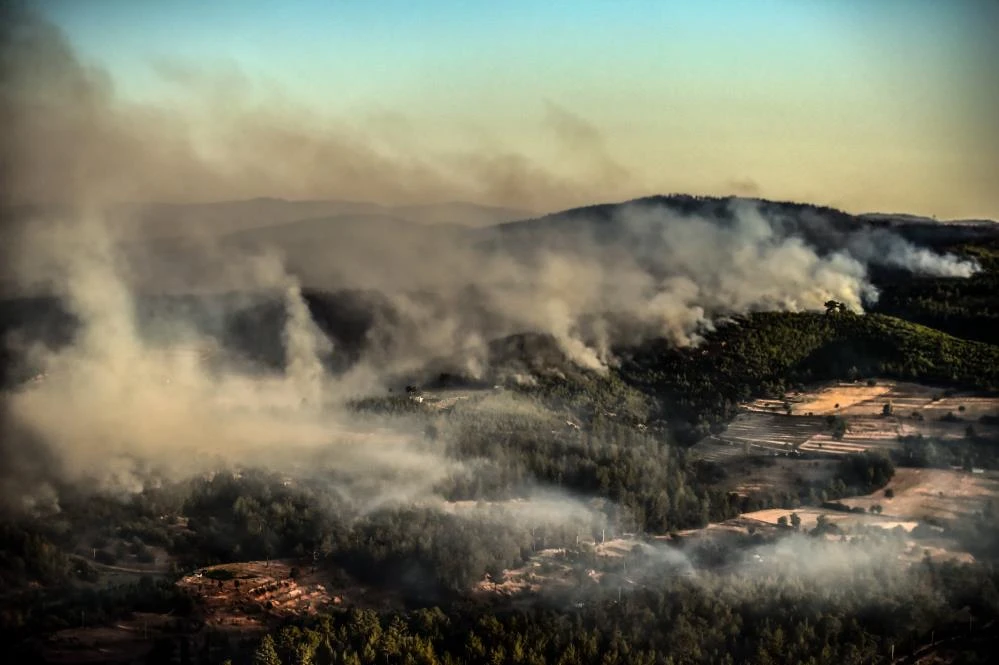 Son dakika: Haberler peş peşe geliyor! Antalya, Muğla, Isparta, Manisa ve Denizli'de yangına müdahale sürüyor