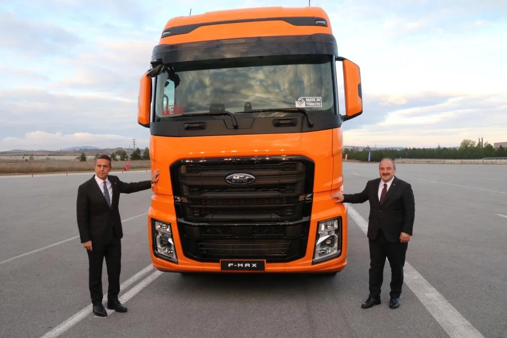 Bakan Varank direksiyonun başına geçti: Türkiye'nin ilk yerli şanzımanı tanıtıldı