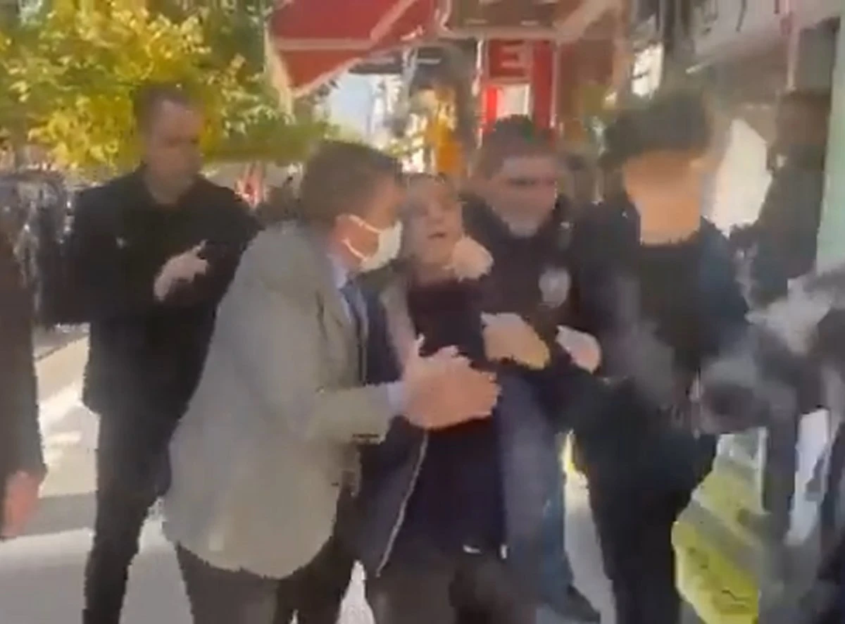 İYİ Partili Lütfü Türkkan’dan bir skandal daha! Şehit yakınına küfür etti