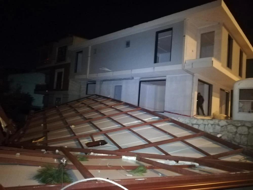 Solunum cihazına bağlı genç için zamanla yarıştılar: Uzatma kablo ile hayatını kurtardılar