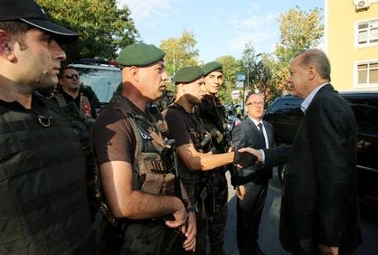 Erdoğan Polis Merkezi'ni ziyaret etti