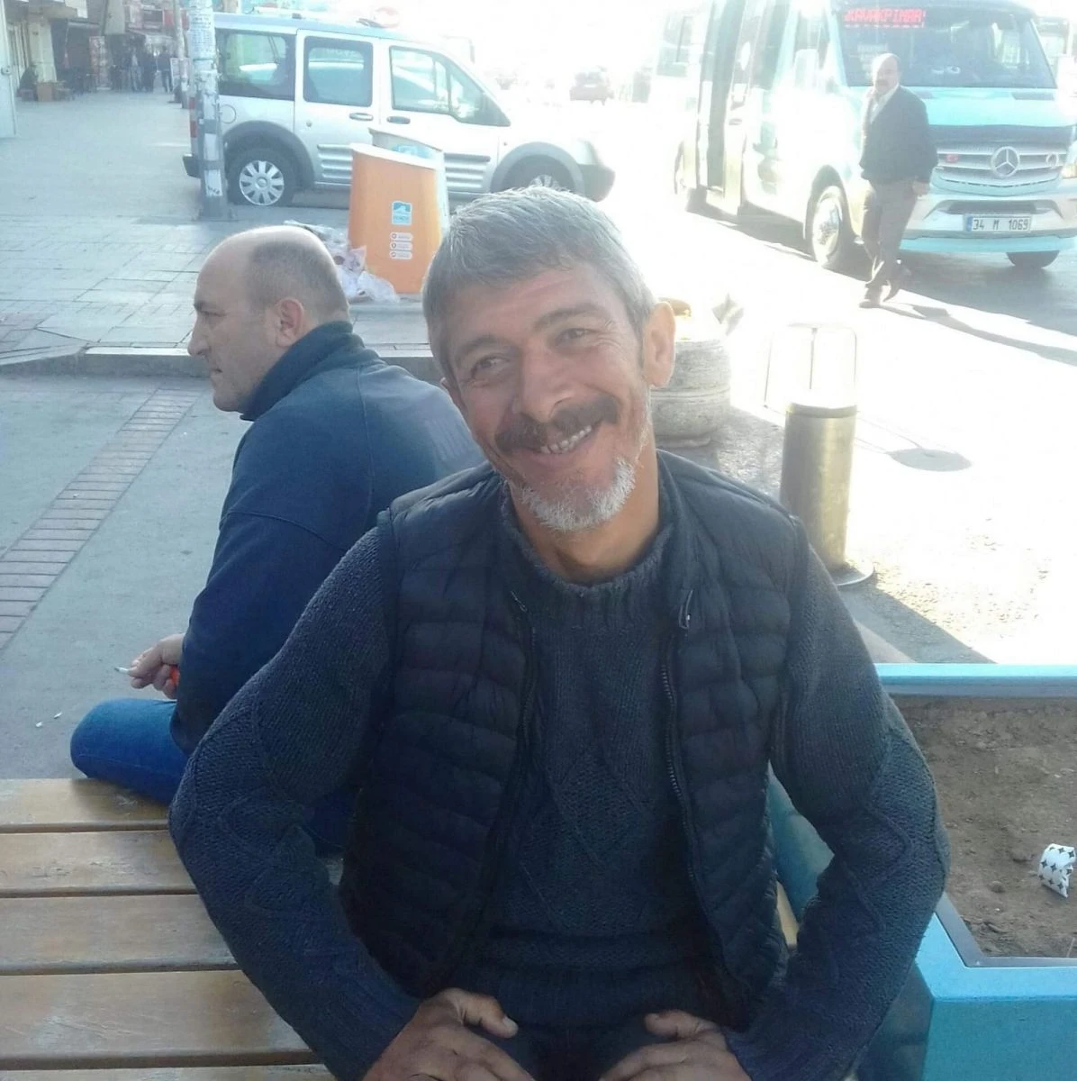 Arkadaşını bıçaklayarak öldürdü