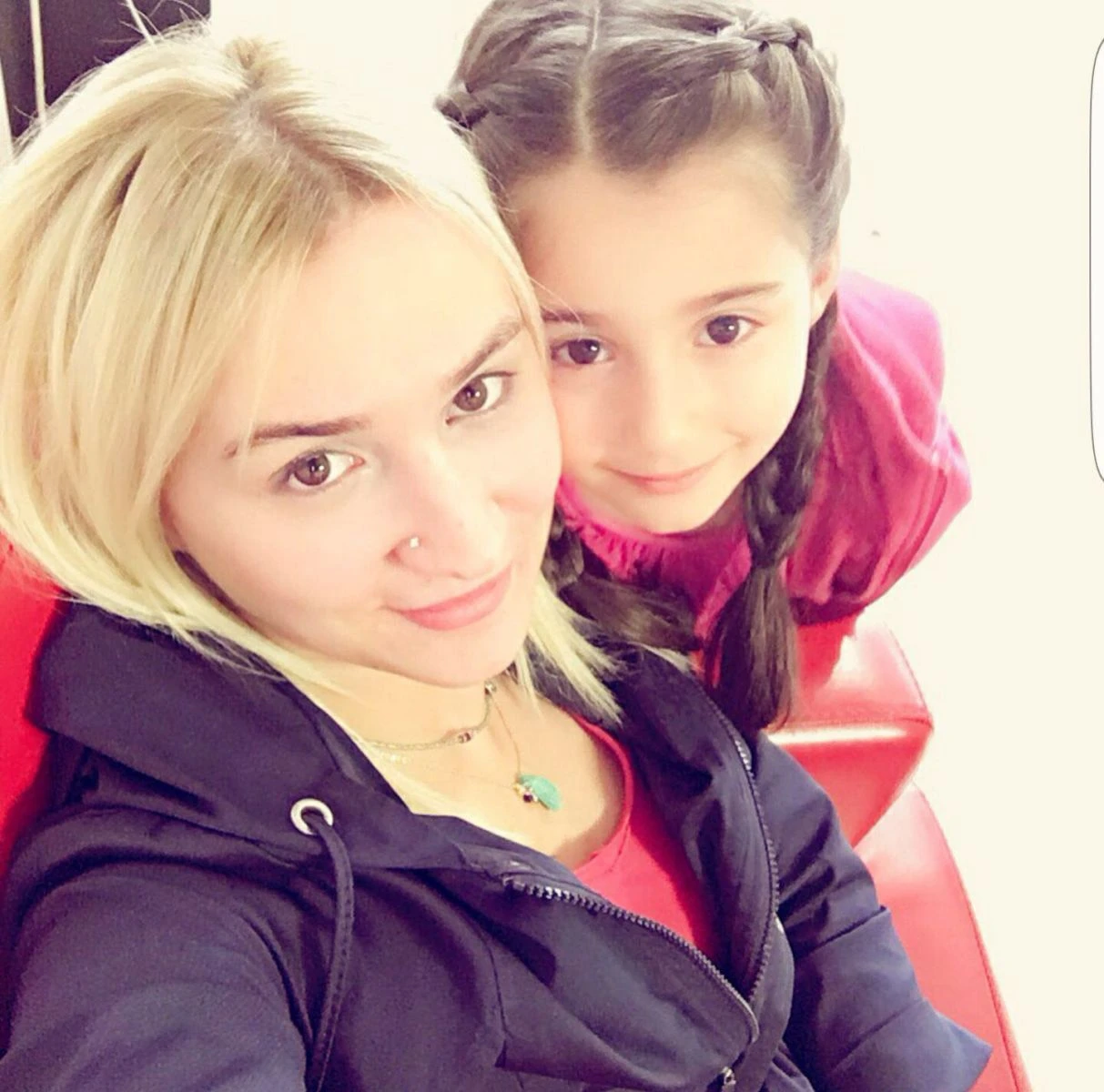 Babası tarafından öldürülen, 2 çocuğun cenazesini anneleri aldı