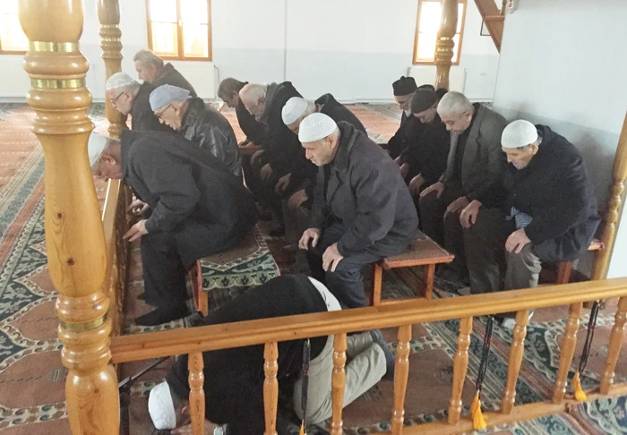 Diyanet İşleri Başkanlığı, 'Sandalyede namaz olmaz'
