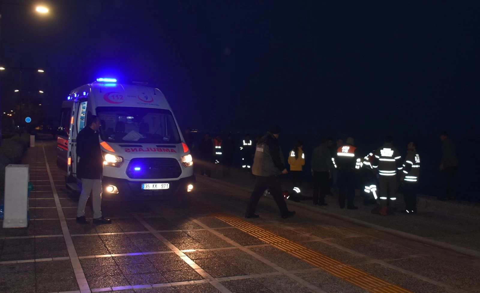 Denizde  erkek cesedi bulundu