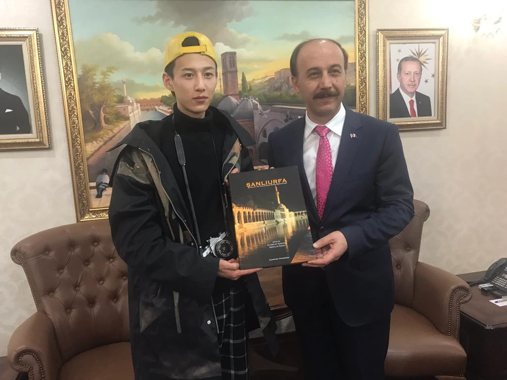 Çin'in "Türkiye sevdalısı" şarkıcısı Şanlıurfa'da