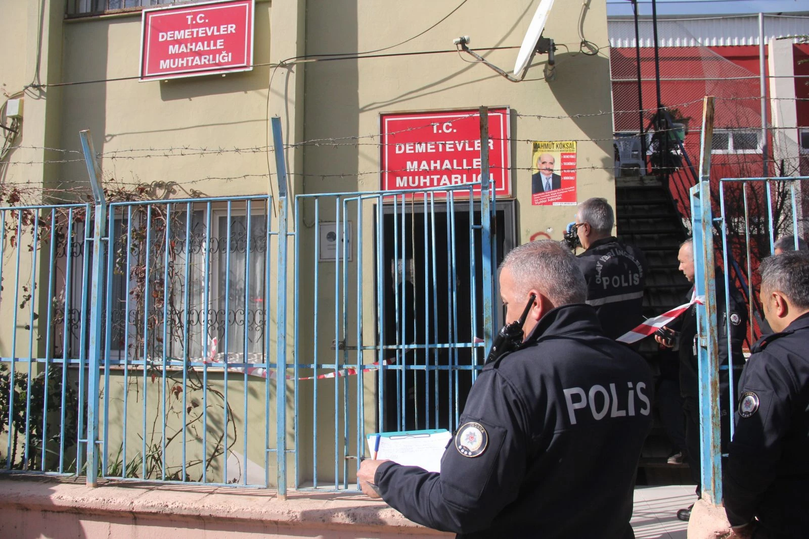 Müteahhit, muhtarlık binasında intihar etti