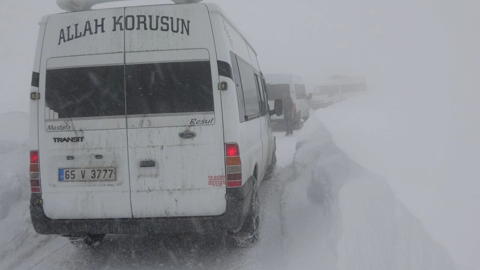 Zincirsiz yola çıkan sürücüler zor anlar yaşadı
