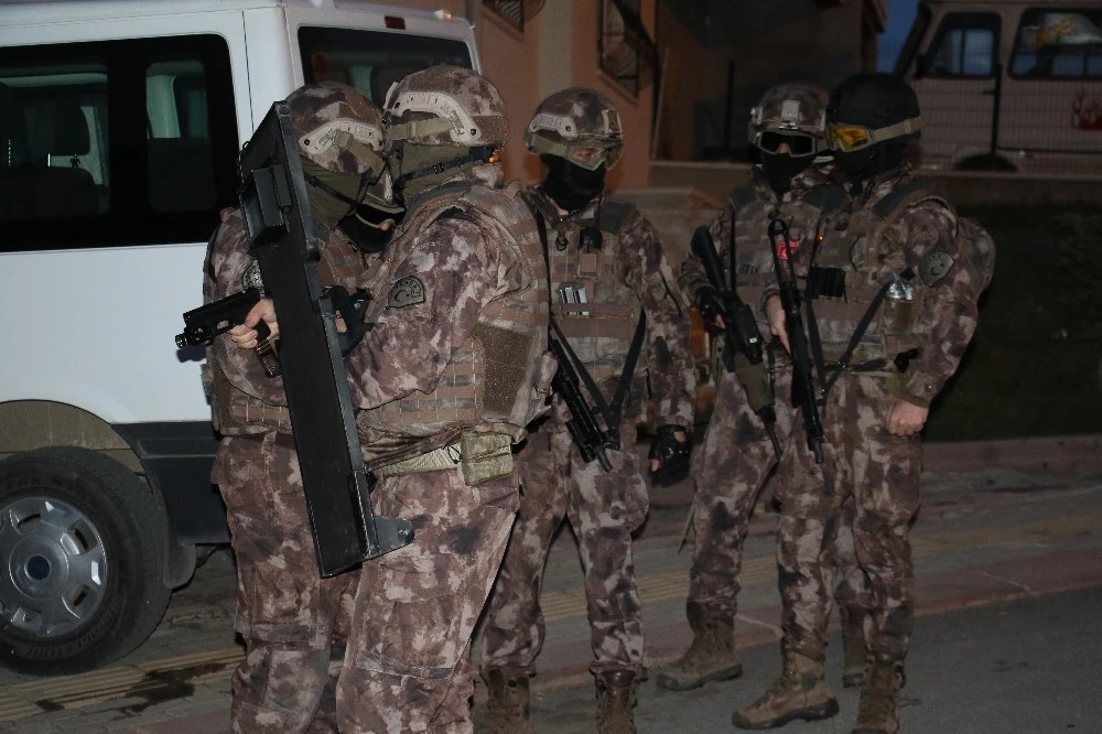 Ankara'da büyük operasyon! Dizi çeken mafya liderine baskın