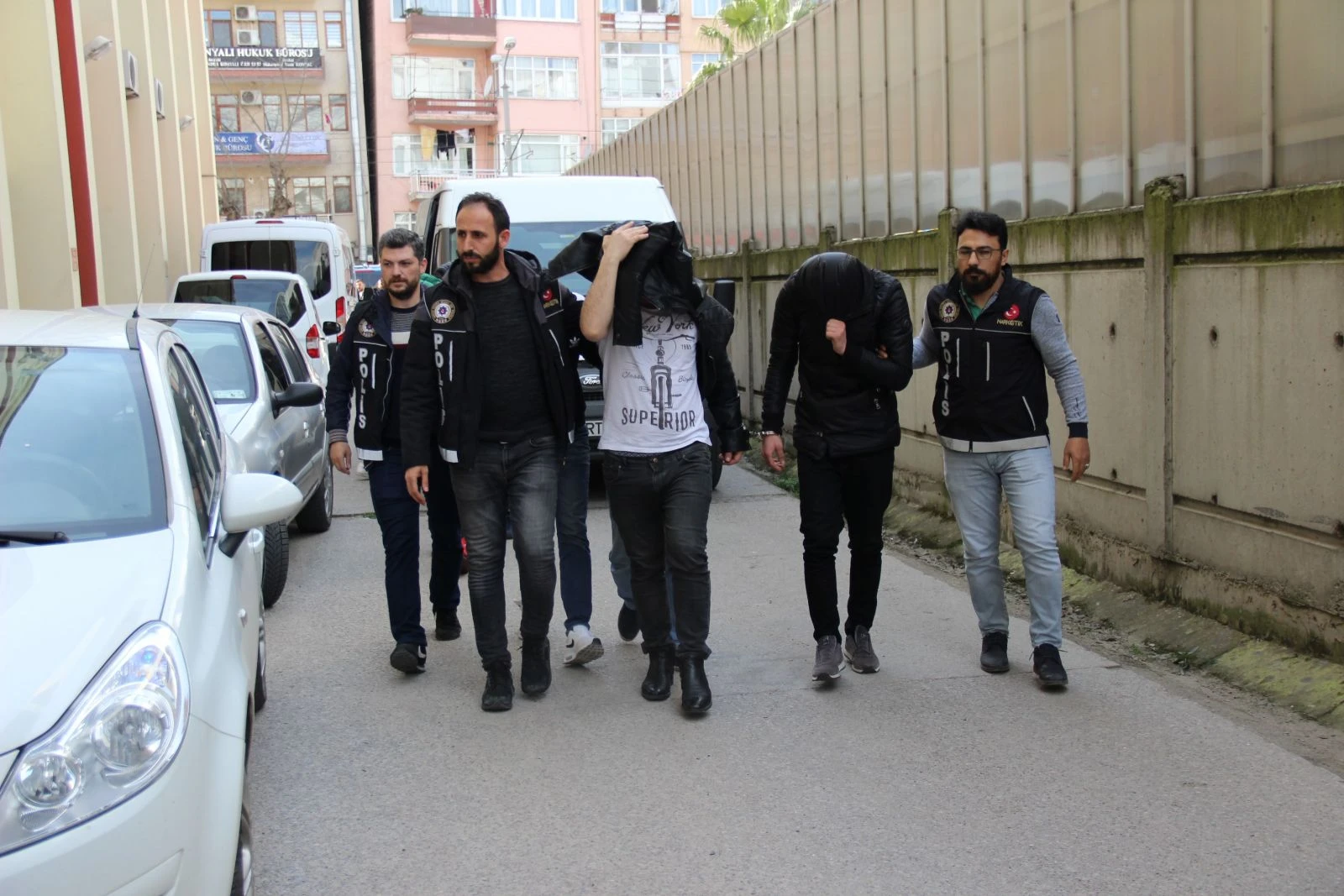 Kocaeli’nde uyuşturucu operasyonu: 6 kişi yakalandı