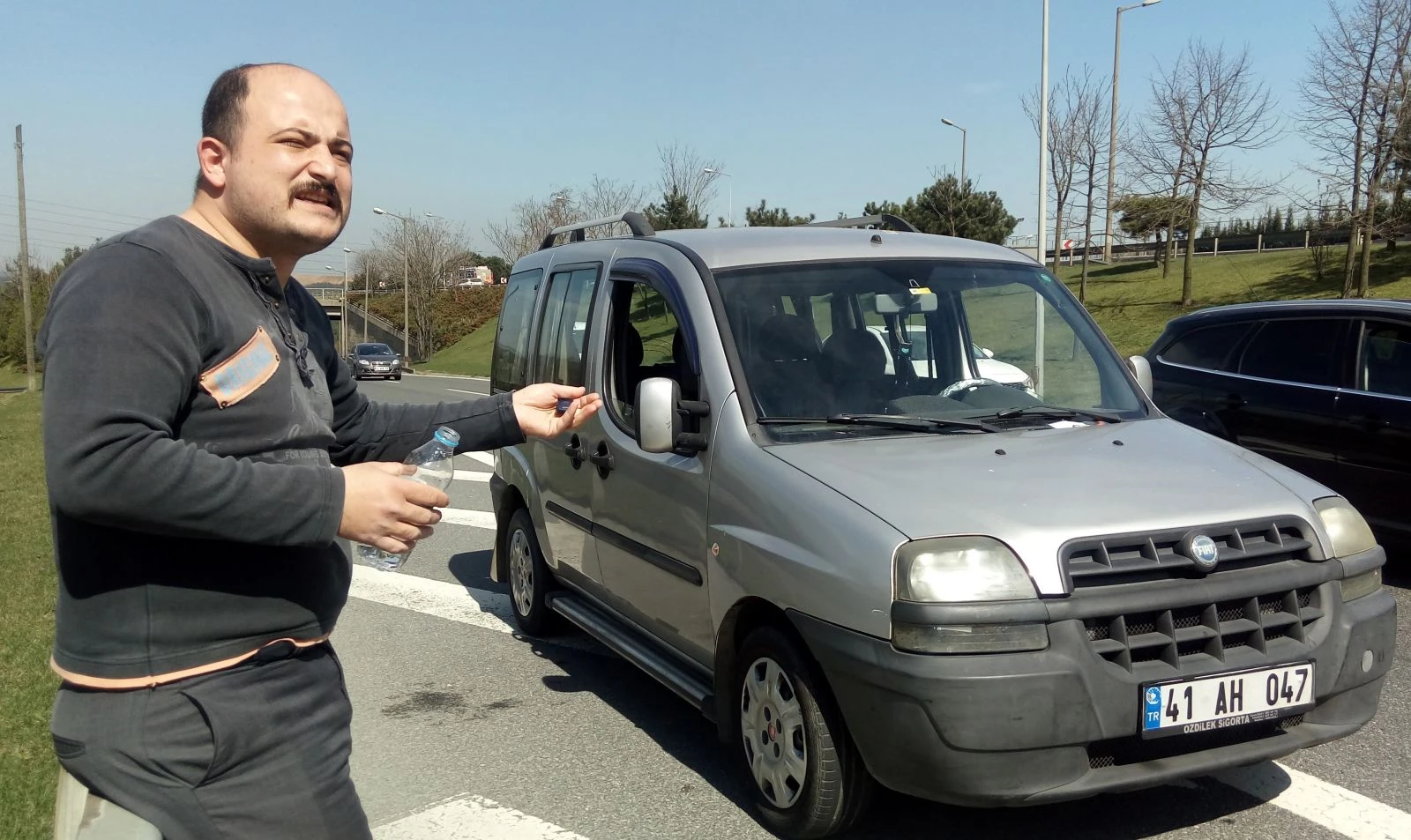 Yardım etmek isterken canını zor kurtardı