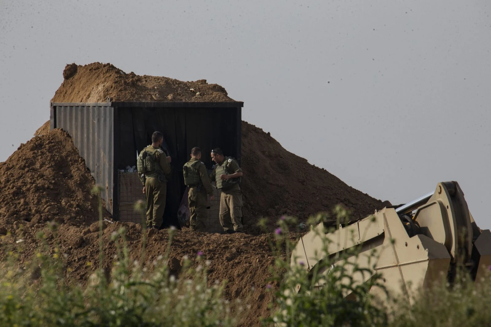 İsrail'den Gazze sınırına askeri yığınak