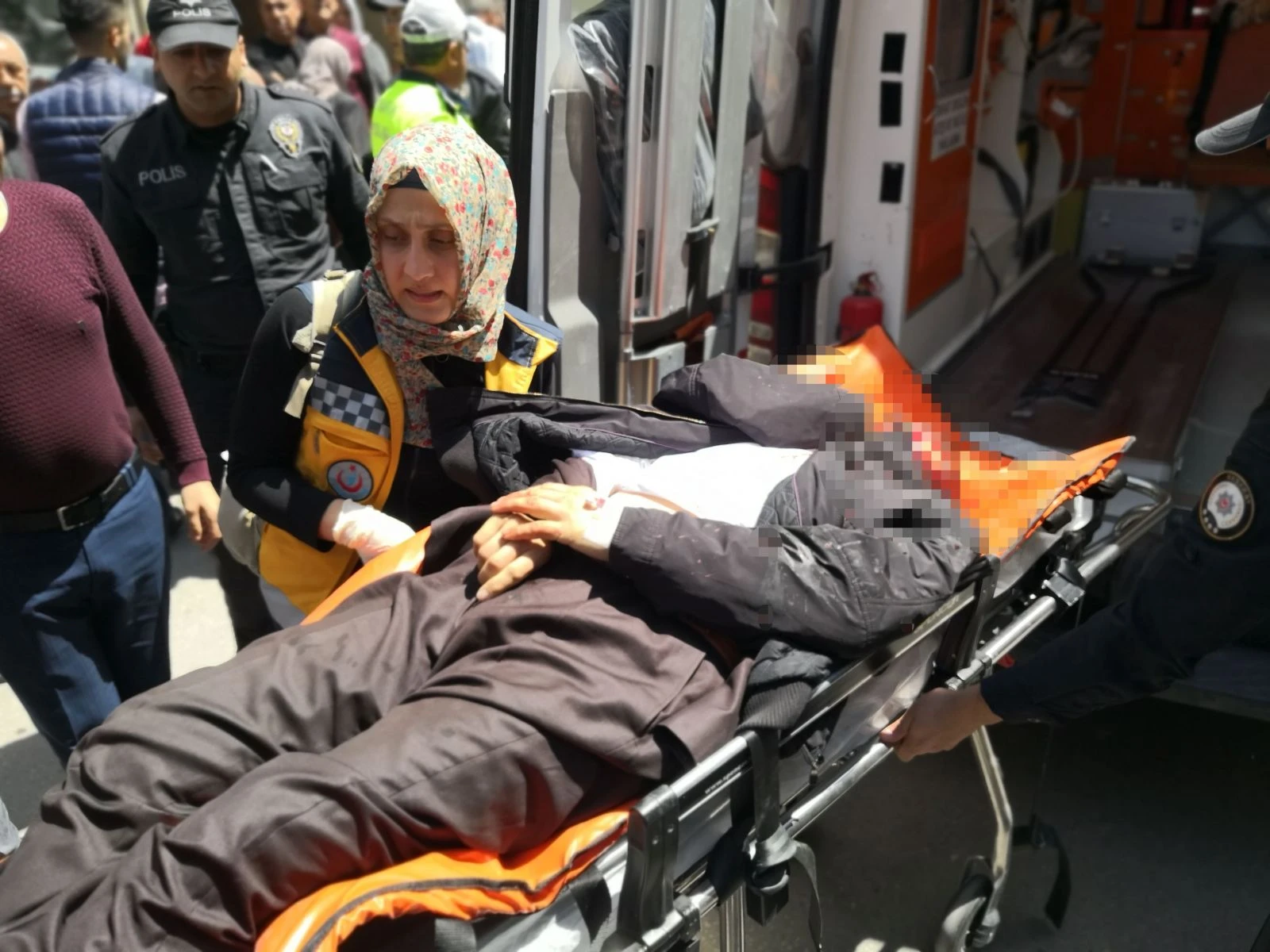 Avukatı öldürüp intihar etti