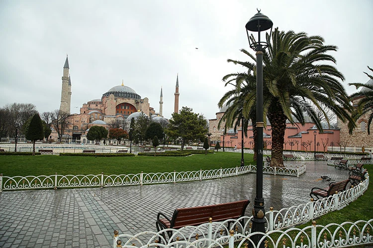 Yurt genelinde 'evde kal' çağrısına büyük oranda uyuluyor
