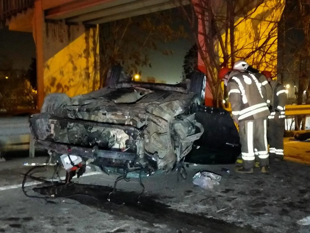 Otomobil takla attı: 1'i ağır 5 yaralı