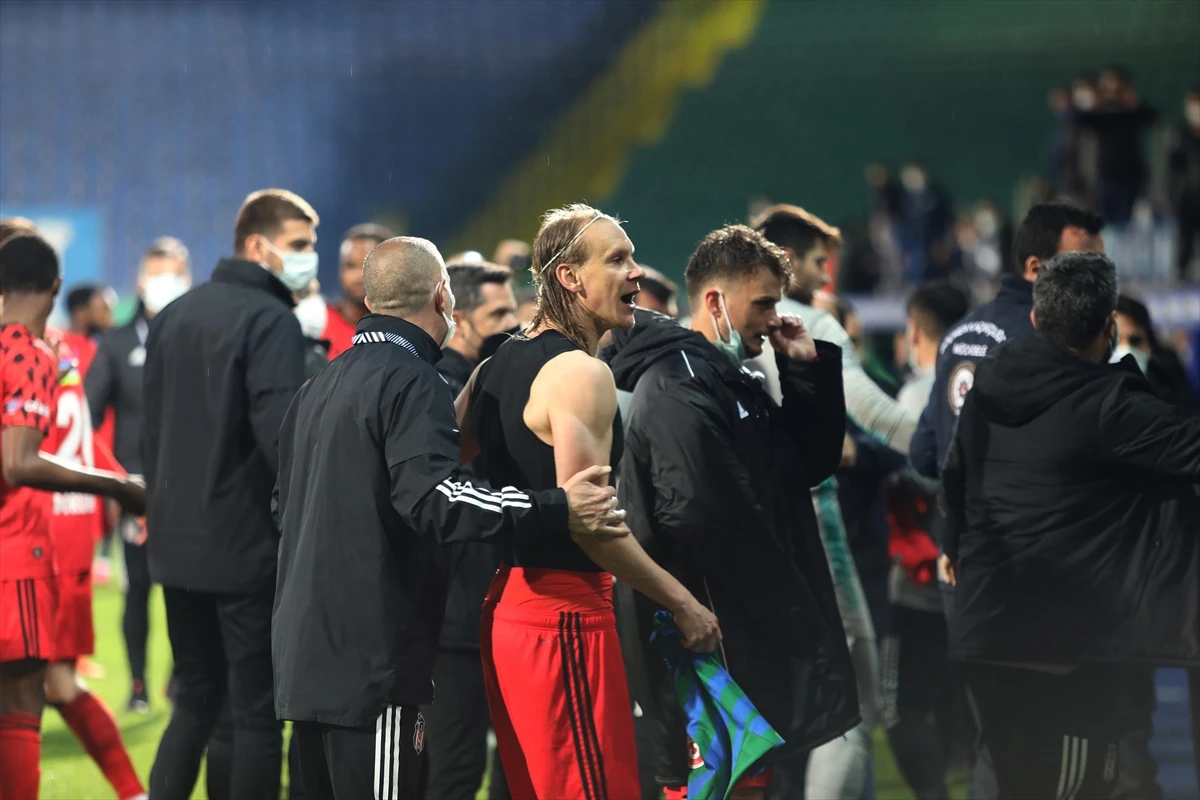 Çaykur Rizespor-Beşiktaş maçı sonrası gerginlik