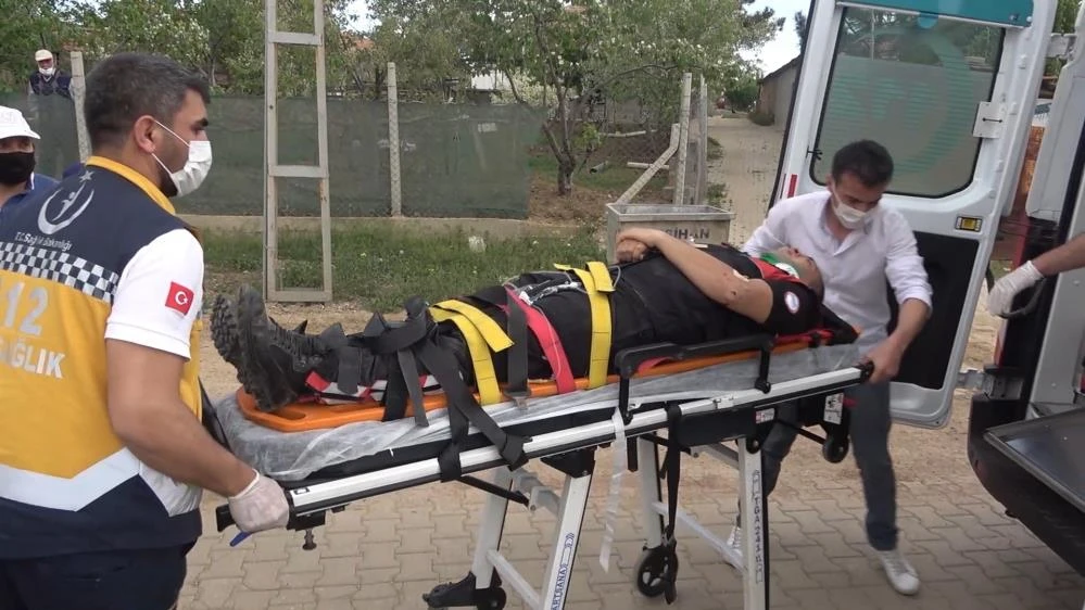 17 yaşındaki ehliyetsiz sürücü dehşet saçtı: 2 polis memuru yaralandı