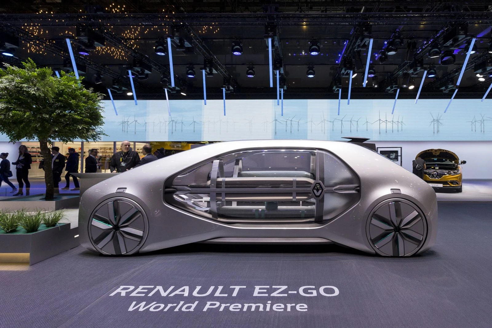 Cenevre Otomobil Fuarı'nda ortam oldukça "elektrikli"