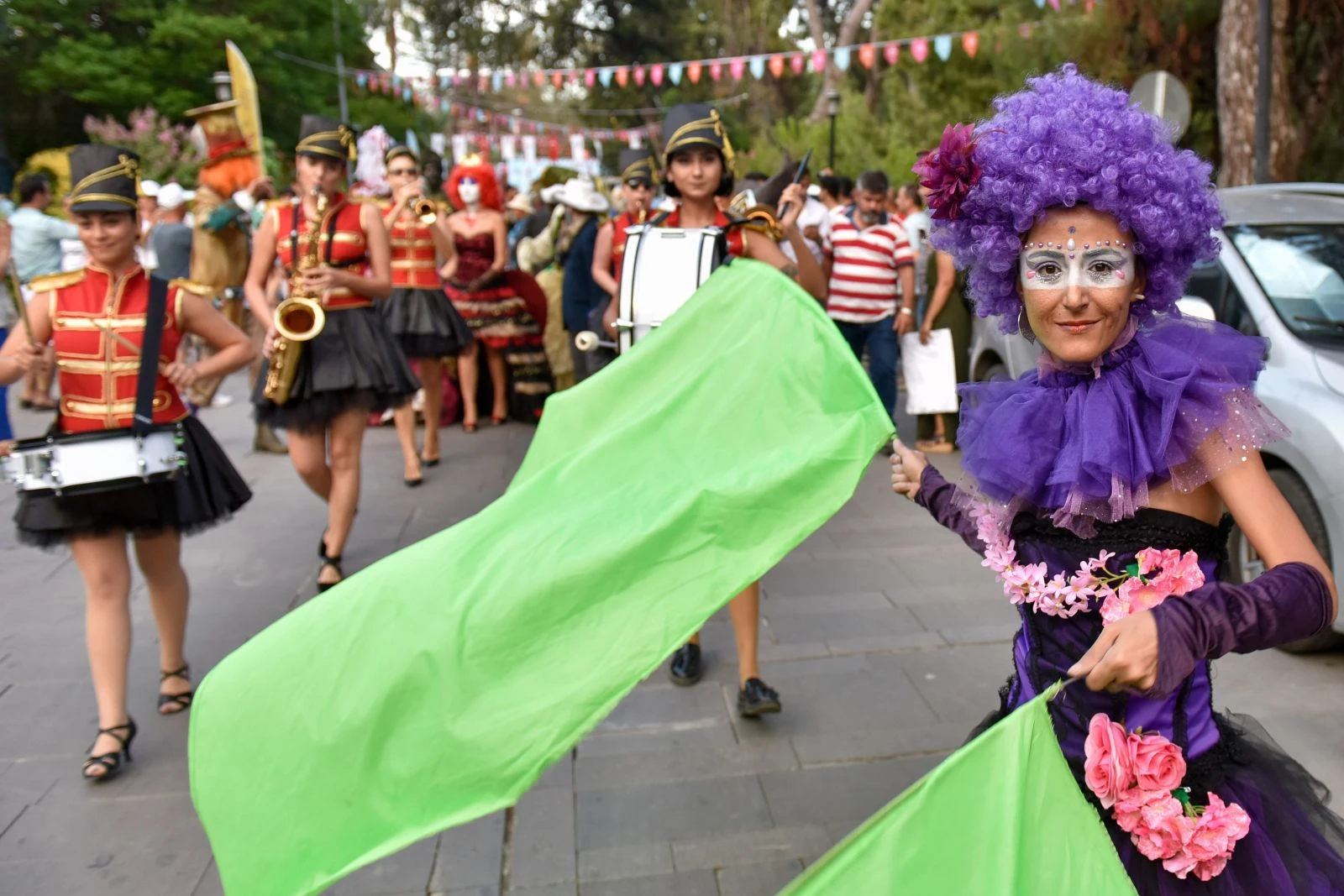 Kaleiçi Old Town Festivali renkli görüntülerle başladı
