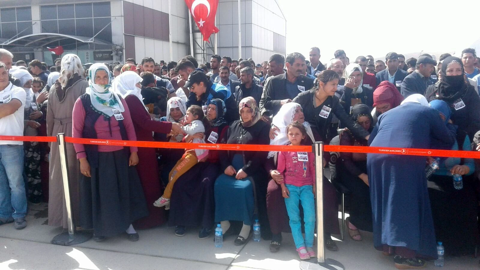 Ağrı’da şehitler için tören düzenleniyor