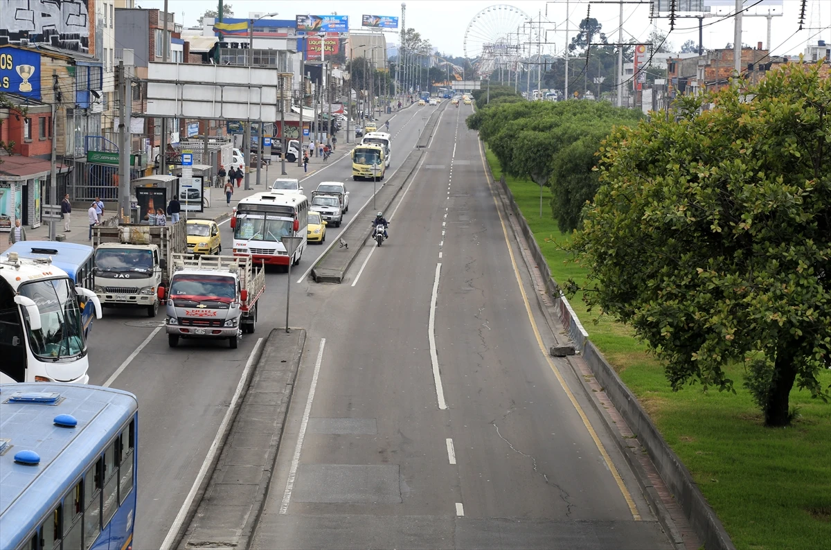 Kolombiya'nın başkenti Bogota'da 'Arabasız Gün'