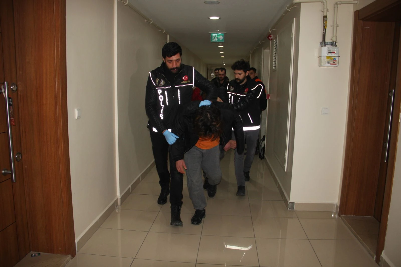 Esenyurt’ta lüks sitede uyuşturucu operasyonu