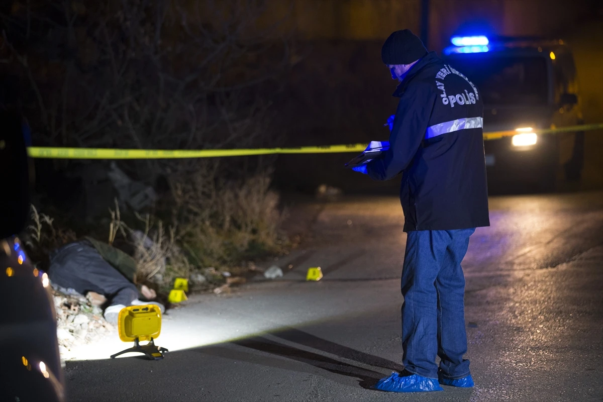 Sevgilisiyle buluşmaya geldi, sokak ortasında öldürüldü