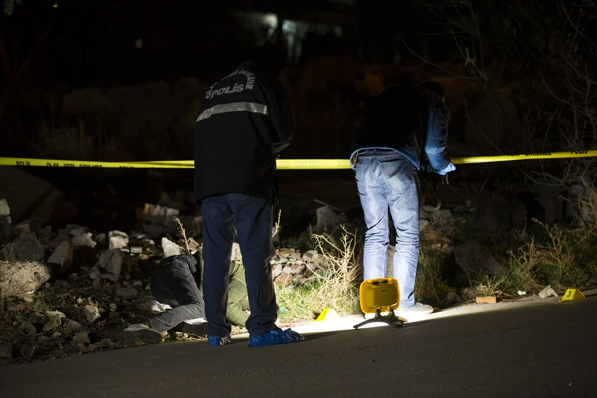 Sevgilisiyle buluşmaya geldi, sokak ortasında öldürüldü