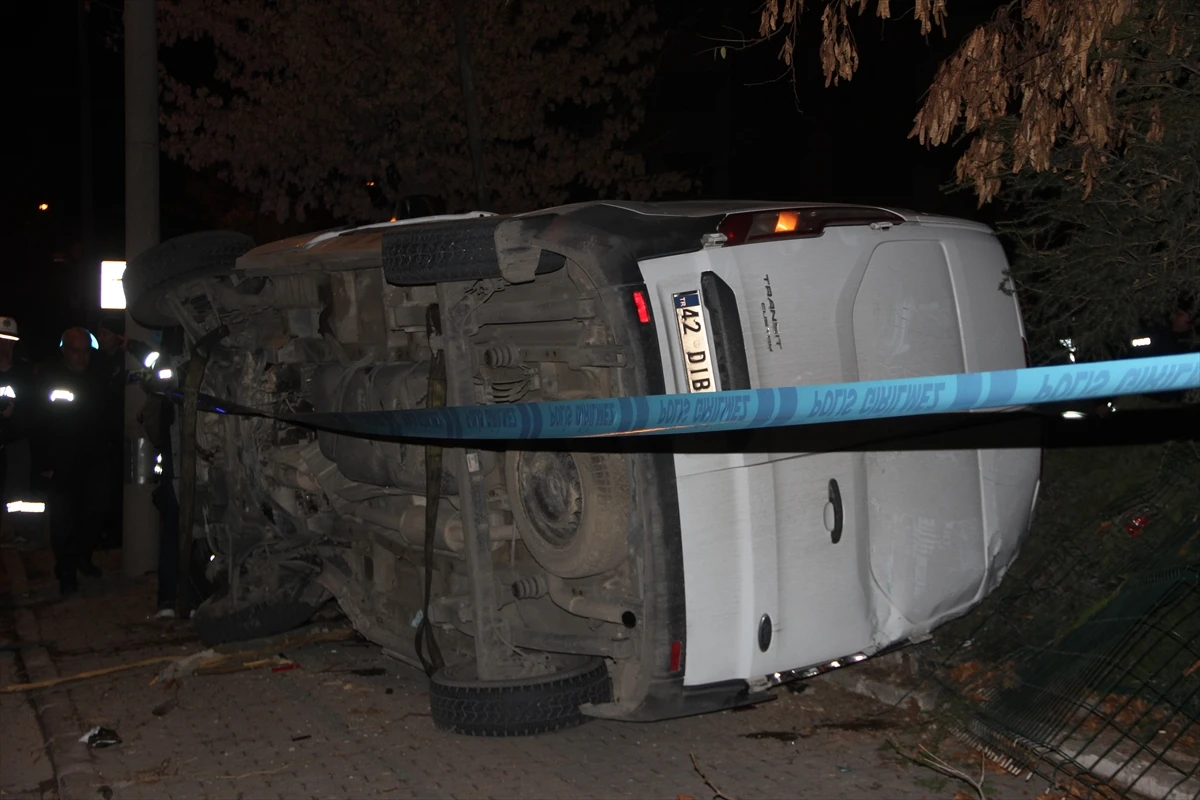 Konya'da otomobil polis aracına çarptı: 1 şehit, 4 yaralı