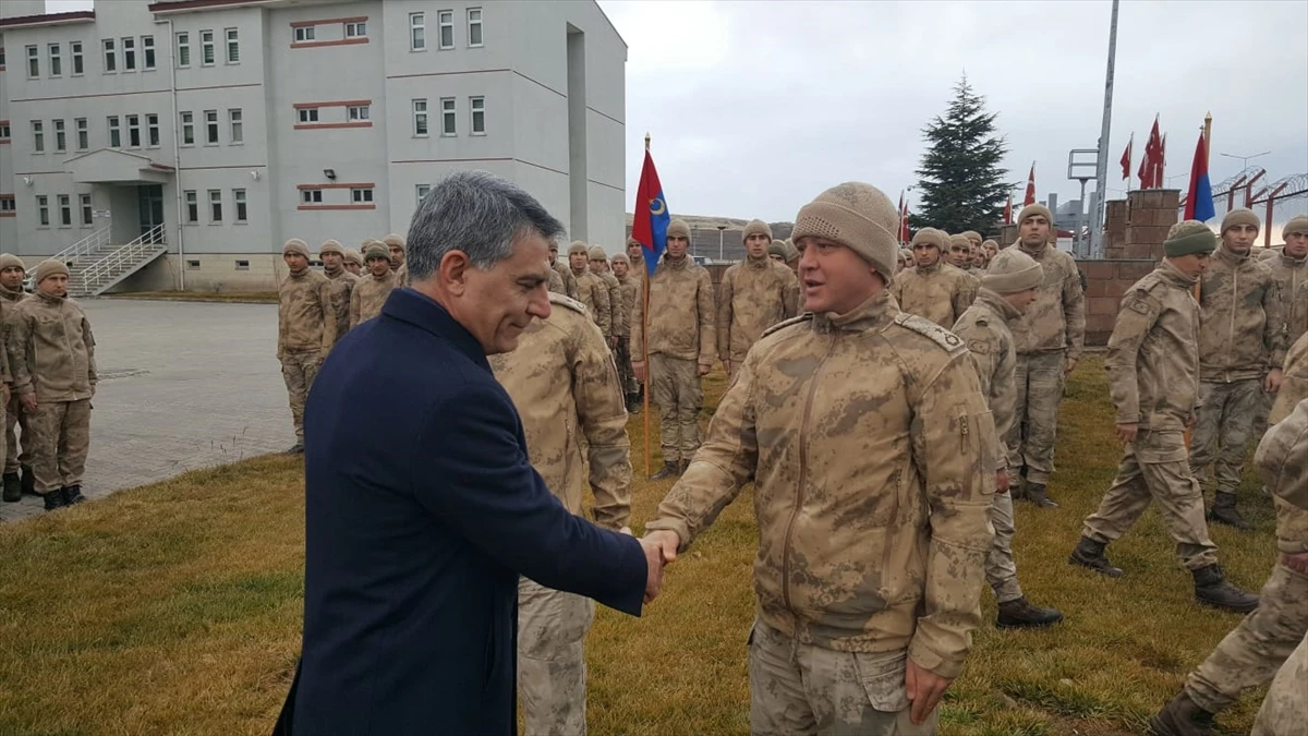 Mehmetçik operasyon bölgesine dualarla uğurlandı