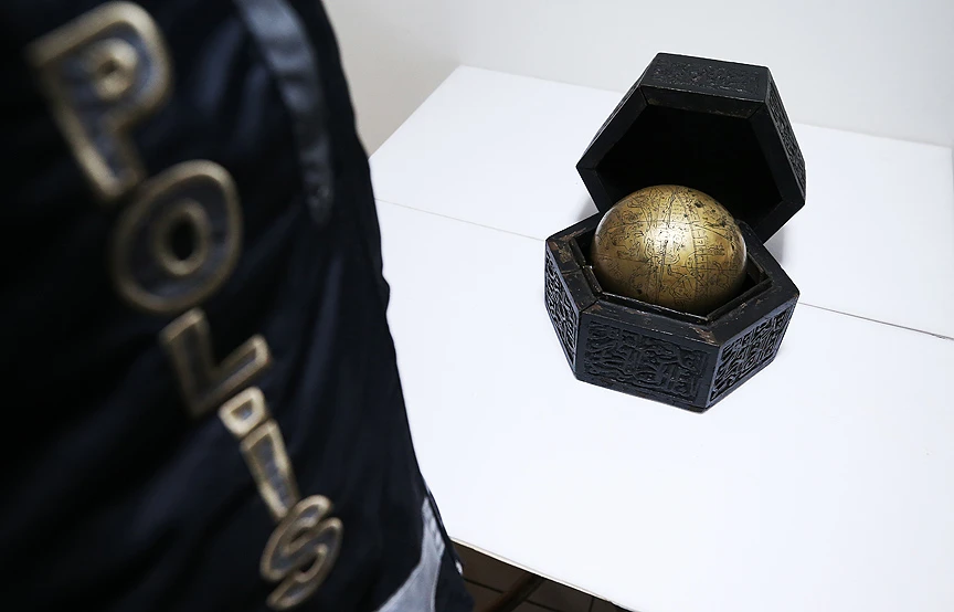 Osmanlı dönemine ait 'gökküre' ele geçirildi